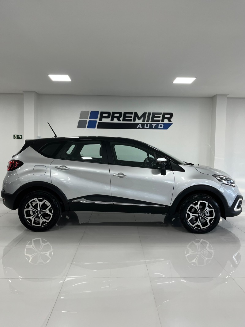 CAPTUR 1.3 ICONIC 16V TURBO FLEX 4P AUTOMÁTICO - 2022 - CAXIAS DO SUL