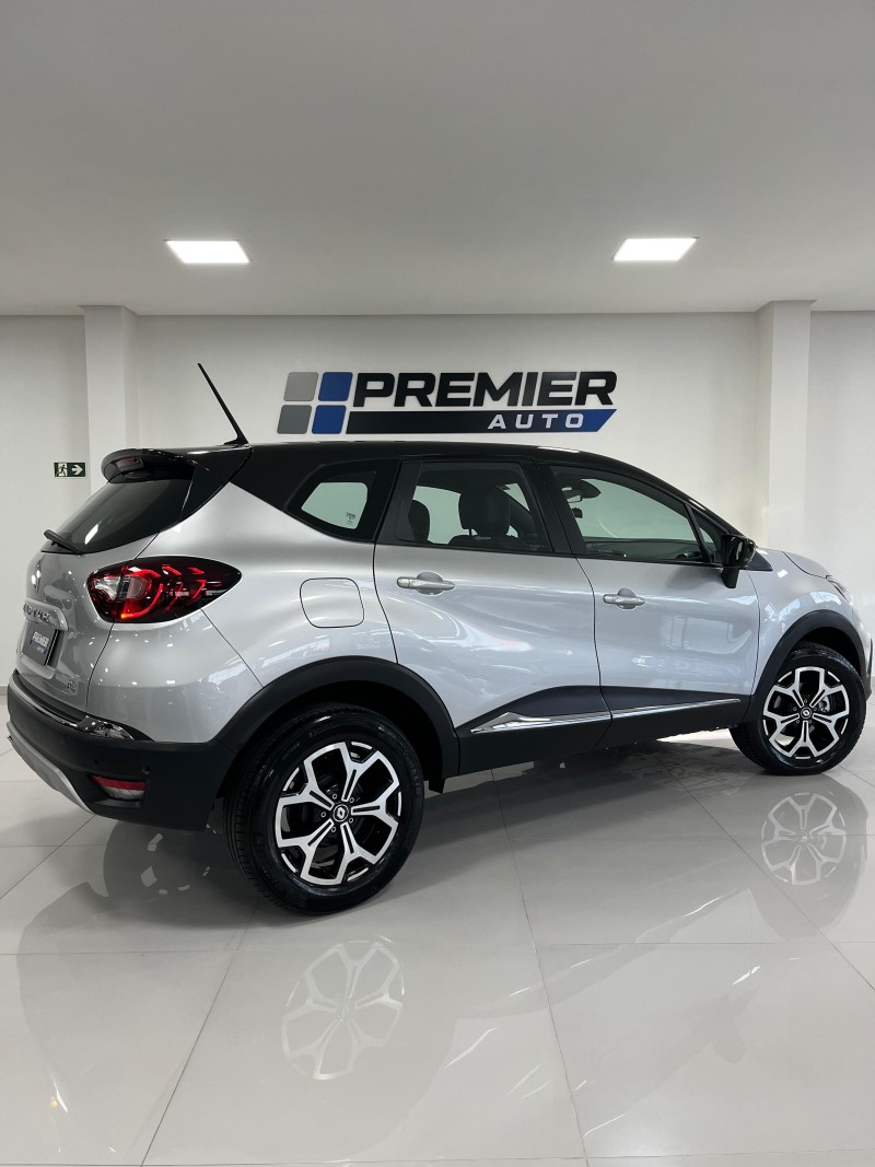 CAPTUR 1.3 ICONIC 16V TURBO FLEX 4P AUTOMÁTICO - 2022 - CAXIAS DO SUL
