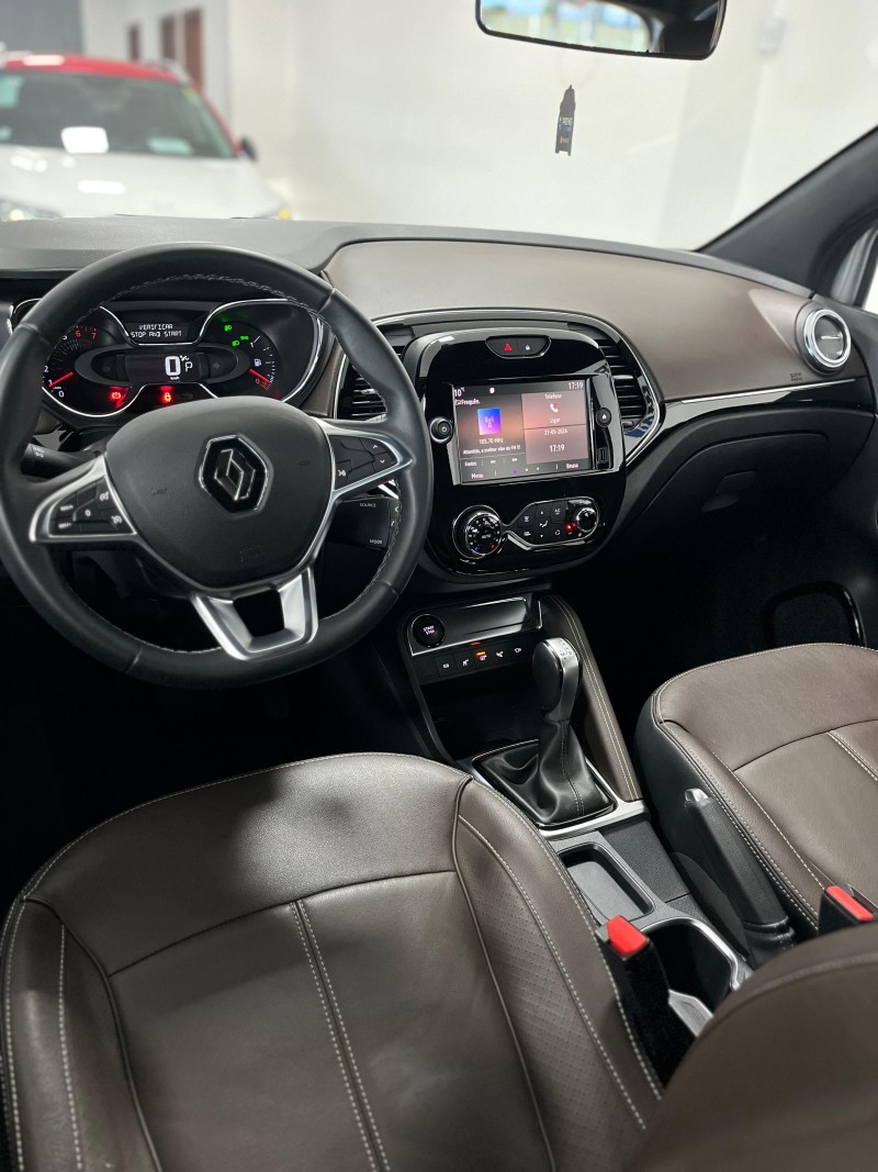 CAPTUR 1.3 ICONIC 16V TURBO FLEX 4P AUTOMÁTICO - 2022 - CAXIAS DO SUL