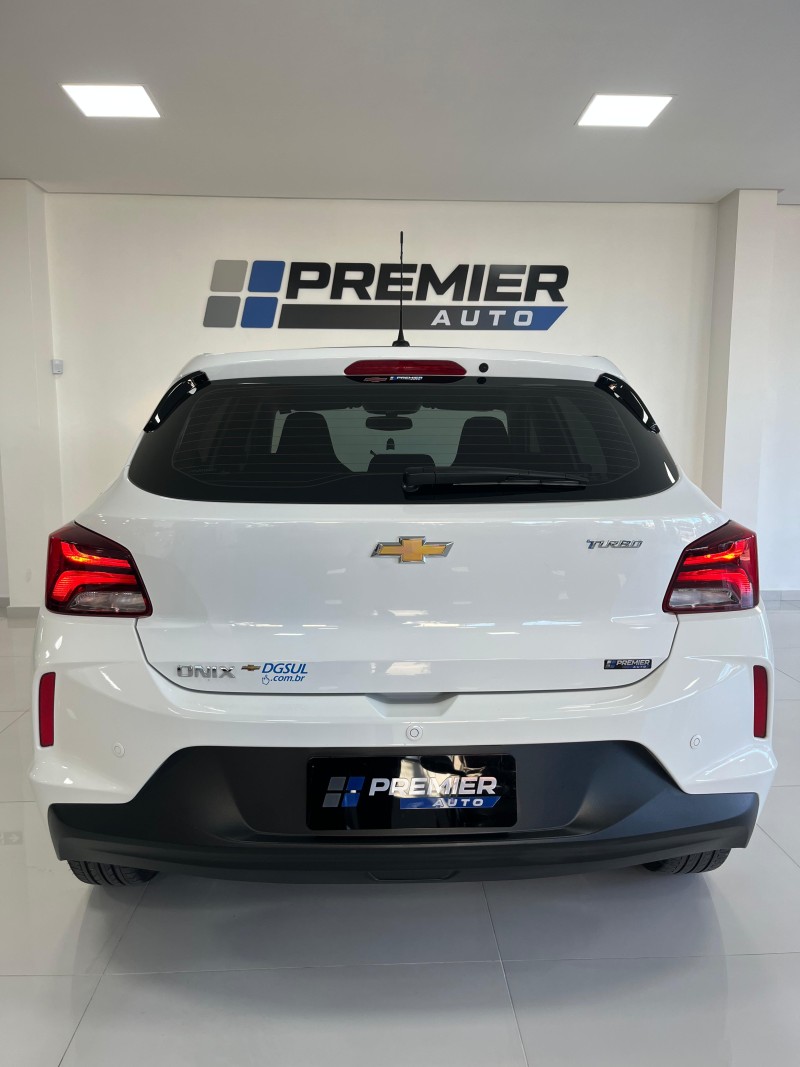 ONIX 1.0 HATCH TURBO 12V FLEX 4P AUTOMÁTICO - 2021 - CAXIAS DO SUL