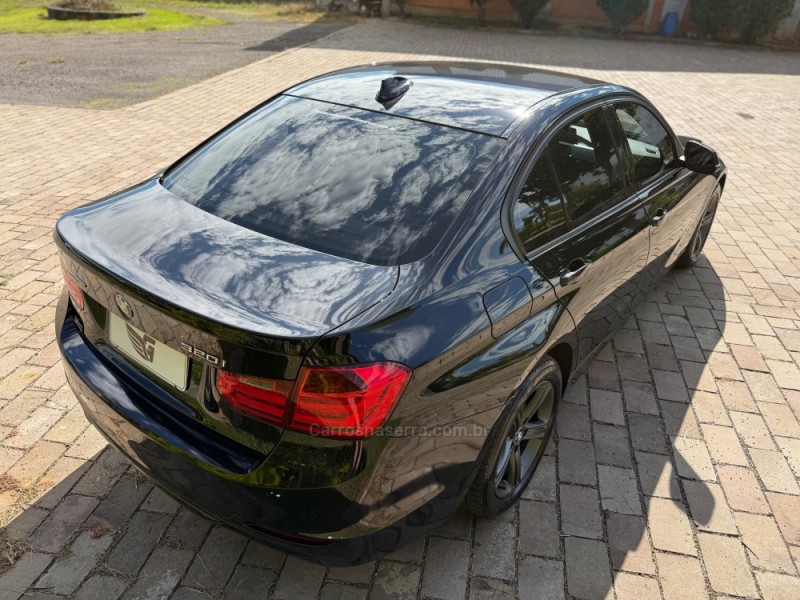 320I 2.0 16V TURBO ACTIVE FLEX 4P AUTOMÁTICO - 2015 - VACARIA