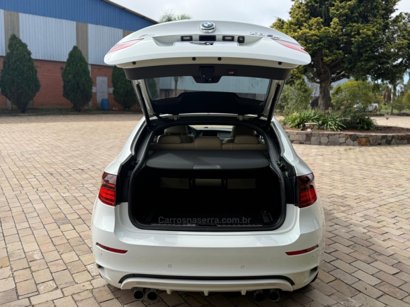 X6 4.4 M 4X4 COUPÉ V8 32V BI-TURBO GASOLINA 4P AUTOMÁTICO - 2014 - VACARIA