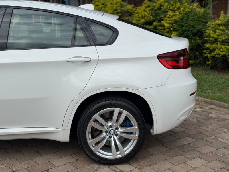 X6 4.4 M 4X4 COUPÉ V8 32V BI-TURBO GASOLINA 4P AUTOMÁTICO - 2014 - VACARIA