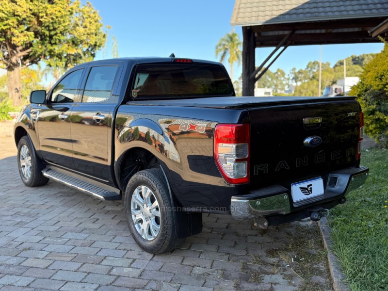 RANGER 3.2 XLT 4X4 CD 20V DIESEL 4P AUTOMÁTICO - 2020 - VACARIA