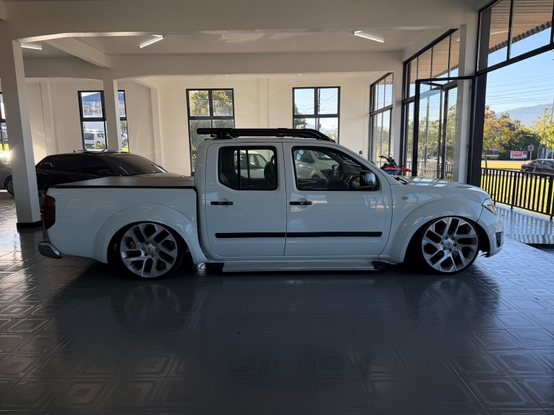FRONTIER 2.5 SV ATTACK 4X4 CD TURBO ELETRONIC DIESEL 4P AUTOMÁTICO - 2014 - FELIZ