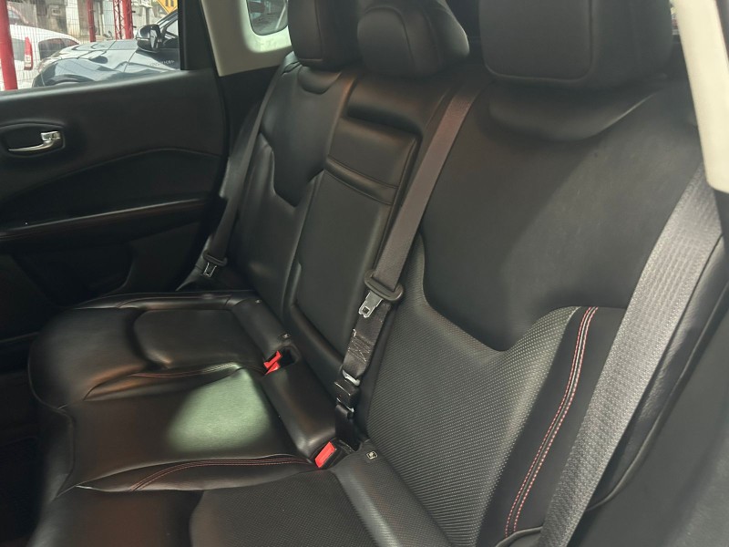 COMPASS 2.0 16V DIESEL TRAILHAWK 4X4 AUTOMÁTICO - 2017 - TRêS COROAS