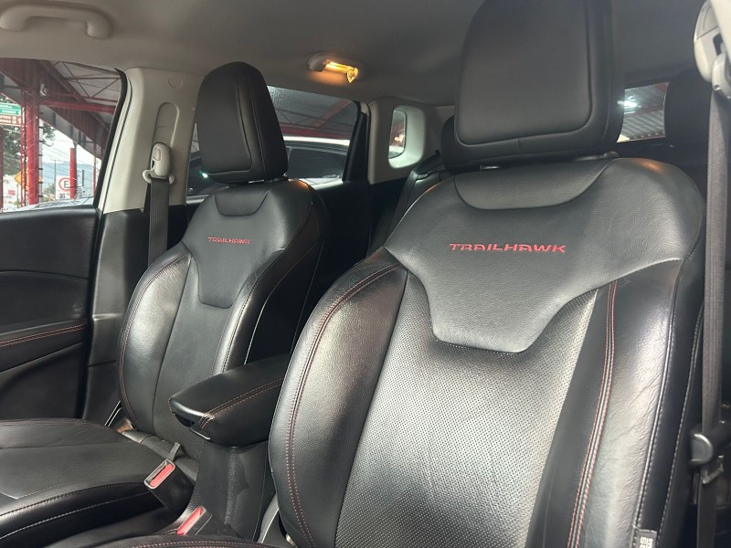 COMPASS 2.0 16V DIESEL TRAILHAWK 4X4 AUTOMÁTICO - 2017 - TRêS COROAS