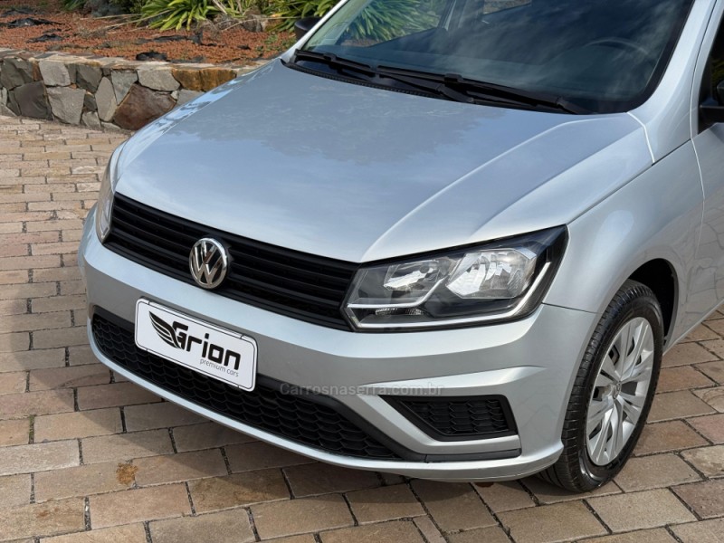 VOYAGE 1.0 12V MPI TOTALFLEX TRENDLINE 4P MANUAL - 2023 - VACARIA