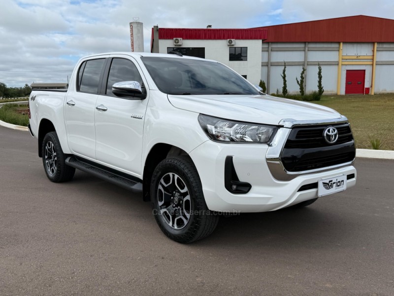 HILUX 2.8 SRV 4X4 CD 16V DIESEL 4P AUTOMÁTICO - 2024 - VACARIA