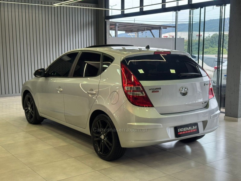 I30 2.0 MPFI GLS 16V GASOLINA 4P AUTOMÁTICO - 2010 - DOIS IRMãOS