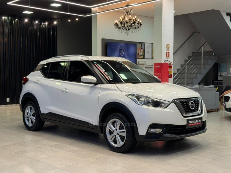 kicks 1.6 16v flex s xtronic 4p automatico 2018 dois irmaos