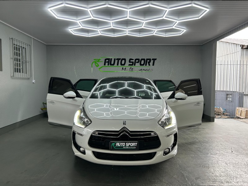 DS5 1.6 16V 165CV TURBO INTERCOOLER GASOLINA 4P AUTOMÁTICO - 2014 - CAXIAS DO SUL