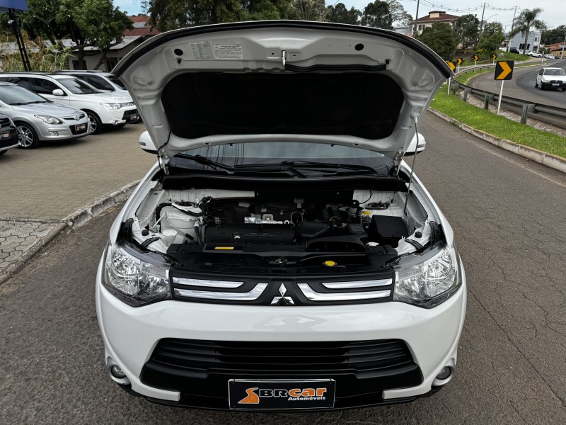 OUTLANDER 2.0 16V GASOLINA 4P AUTOMÁTICO - 2015 - DOIS IRMãOS
