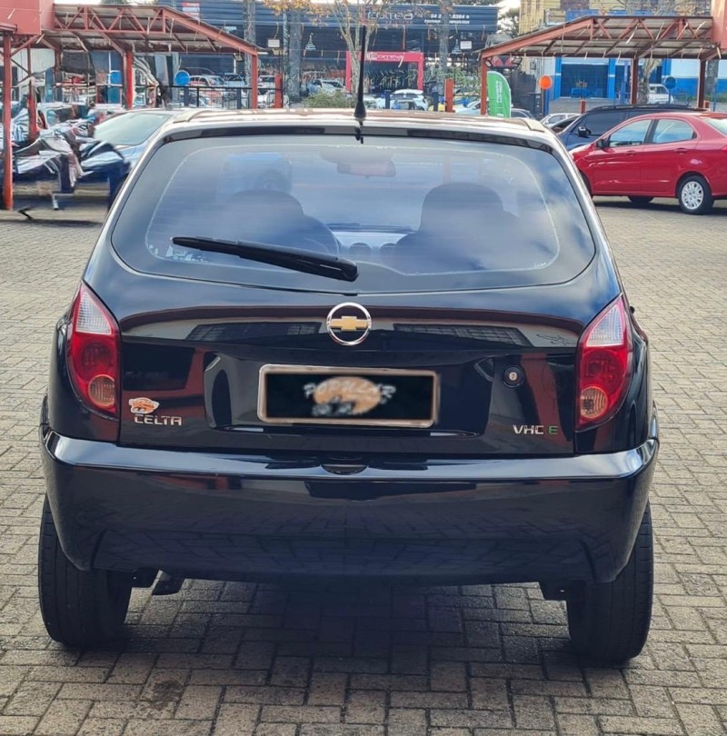 CELTA 1.0 MPFI SPIRIT 8V FLEX 4P MANUAL - 2011 - CANELA