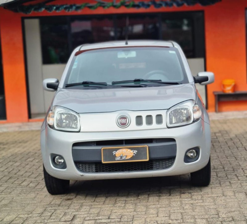 UNO 1.0 EVO VIVACE 8V FLEX 4P MANUAL - 2013 - CANELA