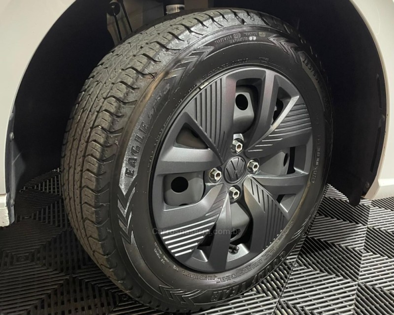 POLO 1.0 MPI TRACK 4P MANUAL - 2023 - VACARIA