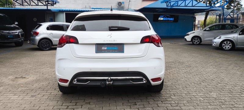 DS4 1.6 THP CHIC 165 16V TURBO GASOLINA 4P AUTOMÁTICO - 2014 - CAXIAS DO SUL