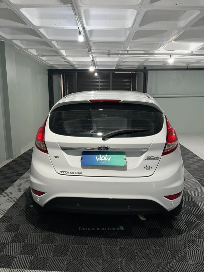 FIESTA 1.6 TITANIUM HATCH 16V FLEX 4P AUTOMÁTICO - 2014 - BENTO GONçALVES
