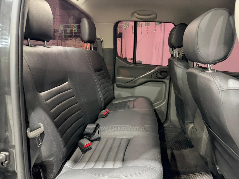 FRONTIER 2.5 SE ATTACK 4X4 CD TURBO ELETRONIC DIESEL 4P MANUAL - 2013 - NOVO HAMBURGO
