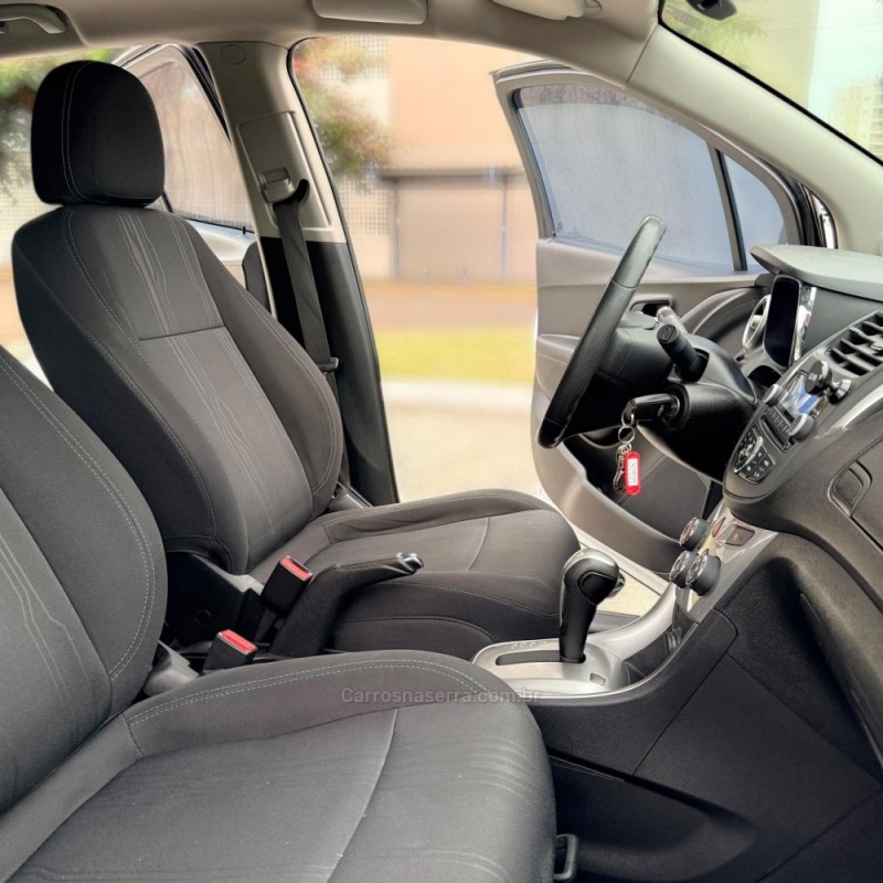 TRACKER 1.8 MPFI LT 4X2 16V FLEX 4P AUTOMÁTICO - 2016 - NOVO HAMBURGO