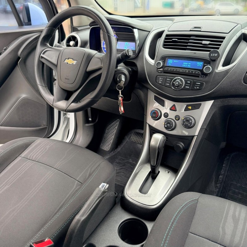TRACKER 1.8 MPFI LT 4X2 16V FLEX 4P AUTOMÁTICO - 2016 - NOVO HAMBURGO