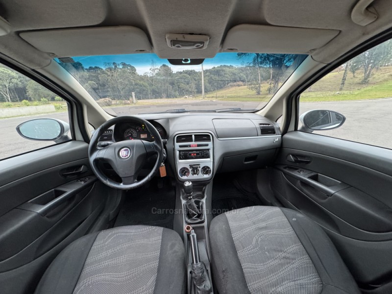 PUNTO 1.4 ATTRACTIVE 8V FLEX 4P MANUAL - 2011 - GRAMADO
