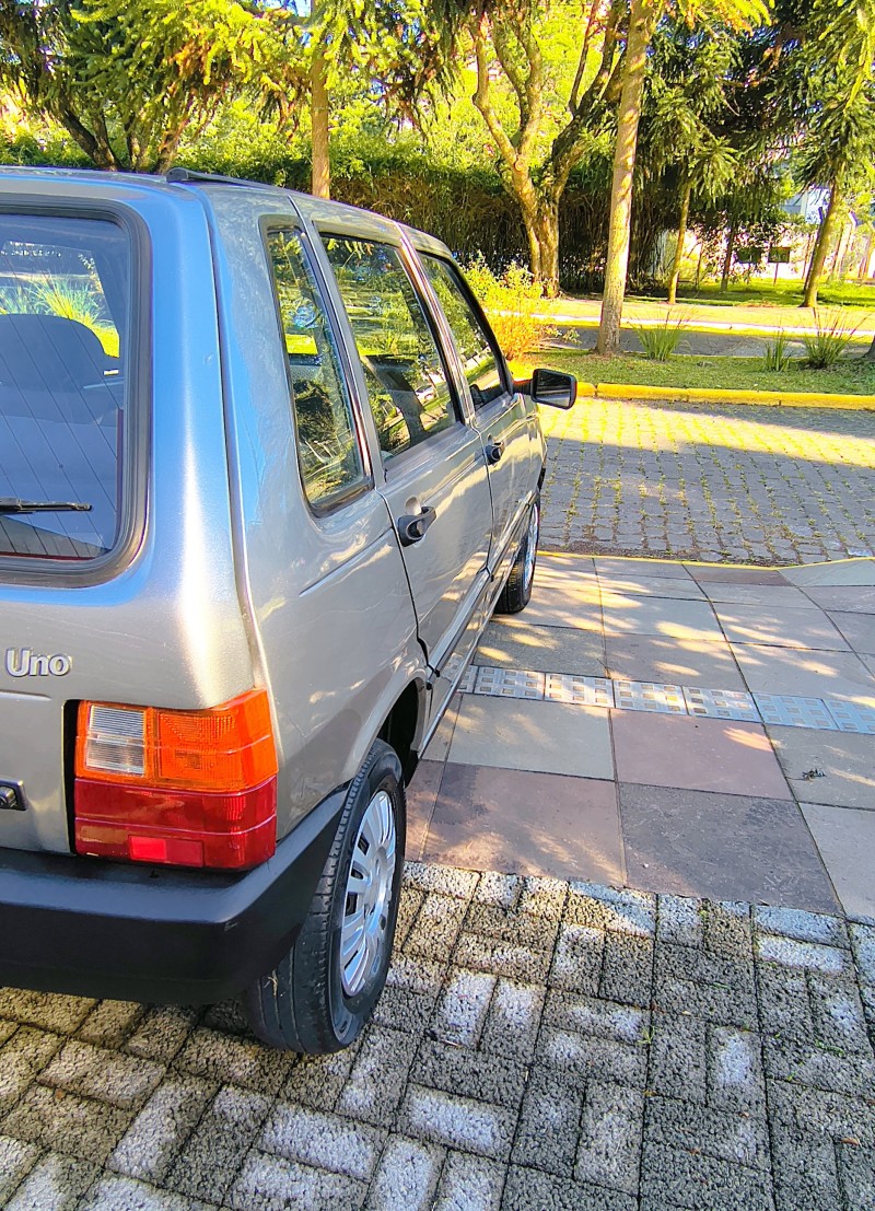 UNO 1.0 MPI MILLE 8V GASOLINA 4P MANUAL - 1998 - FARROUPILHA