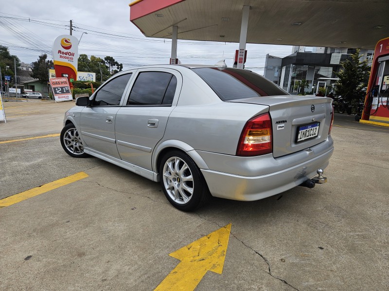ASTRA 2.0 MPFI EXPRESSION SEDAN 8V GASOLINA 4P MANUAL - 2002 - CAXIAS DO SUL