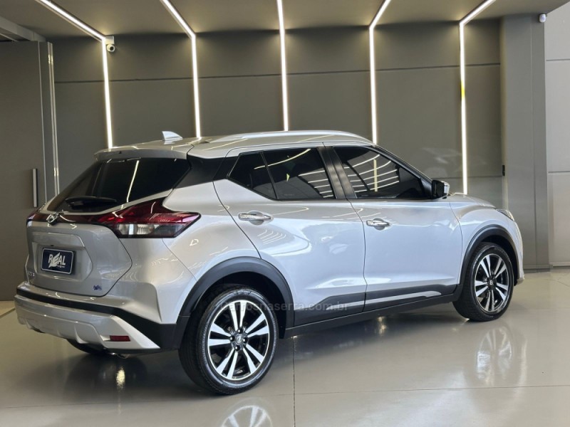KICKS 1.6 EXCLUSIVE 16V FLEX 4P AUTOMÁTICO - 2022 - SAPIRANGA