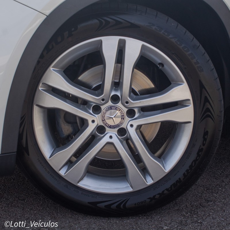 GLA 250 2.0 16V TURBO GASOLINA VISION 4P AUTOMÁTICO - 2015 - FARROUPILHA