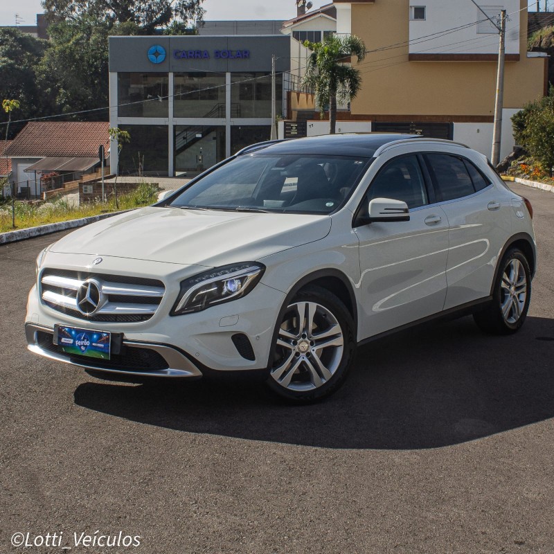 GLA 250 2.0 16V TURBO GASOLINA VISION 4P AUTOMÁTICO - 2015 - FARROUPILHA
