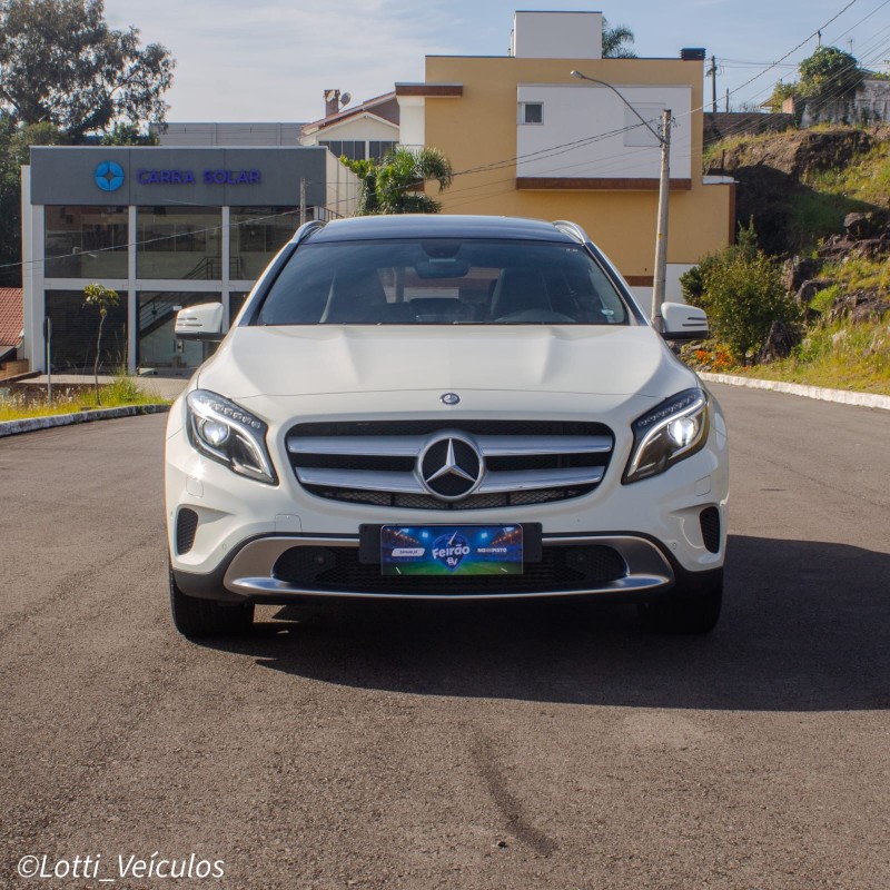 GLA 250 2.0 16V TURBO GASOLINA VISION 4P AUTOMÁTICO - 2015 - FARROUPILHA