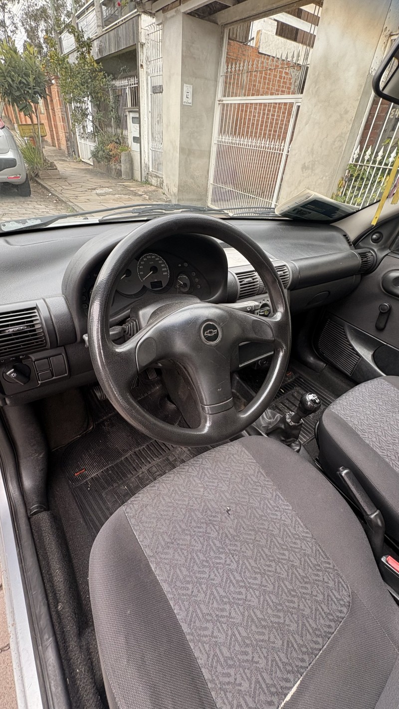 CLASSIC 1.0 MPFI LIFE 8V GASOLINA 4P MANUAL - 2006 - CAXIAS DO SUL
