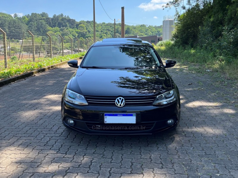 JETTA 2.0 COMFORTLINE FLEX 4P TIPTRONIC - 2014 - NOVA BASSANO
