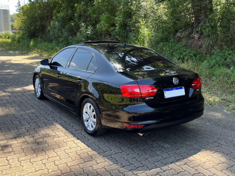 JETTA 2.0 COMFORTLINE FLEX 4P TIPTRONIC - 2014 - NOVA BASSANO