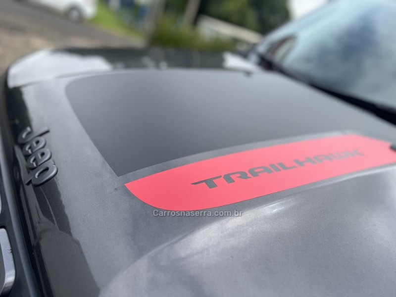 RENEGADE 1.3 TRAILHAWK T270 16V TURBO FLEX 4X4 4P AUTOMÁTICO - 2022 - CAMPO BOM