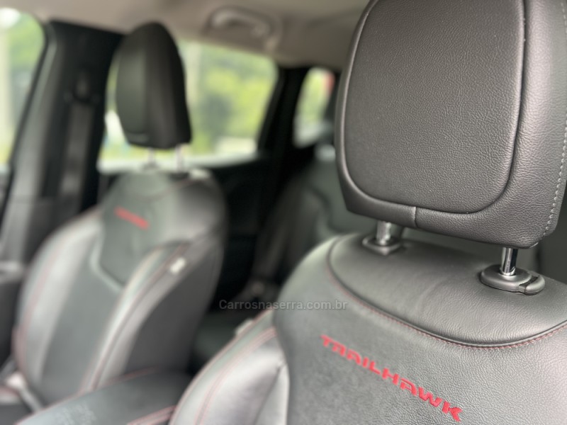 RENEGADE 1.3 TRAILHAWK T270 16V TURBO FLEX 4X4 4P AUTOMÁTICO - 2022 - CAMPO BOM