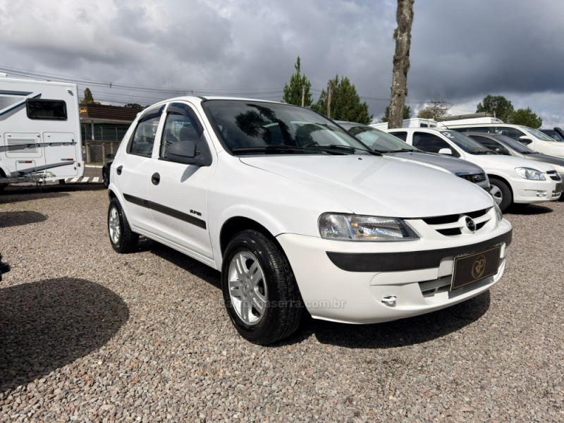 CELTA 1.0 MPFI SUPER 8V FLEX 4P MANUAL - 2005 - CANELA