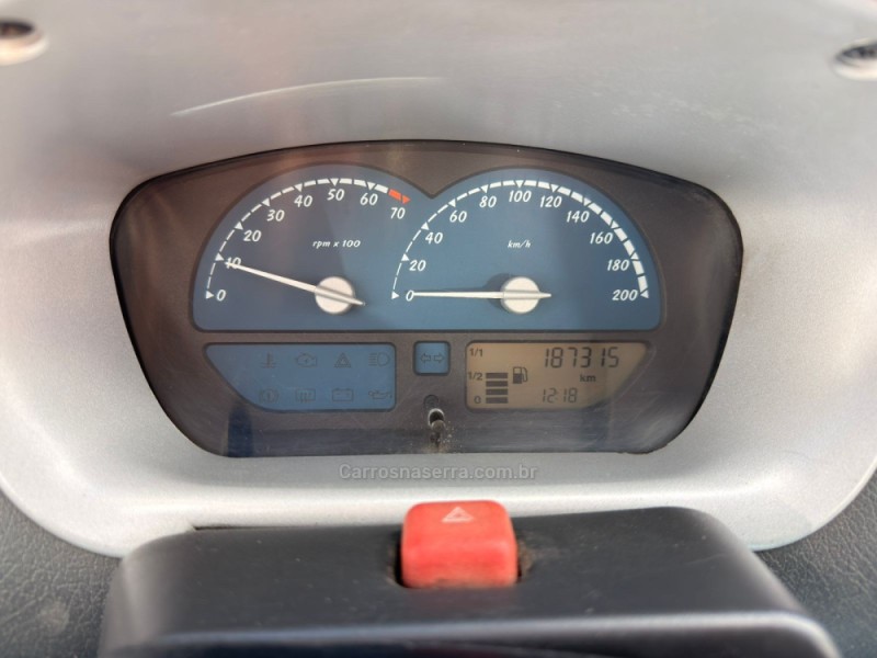 CELTA 1.0 MPFI SUPER 8V FLEX 4P MANUAL - 2005 - CANELA