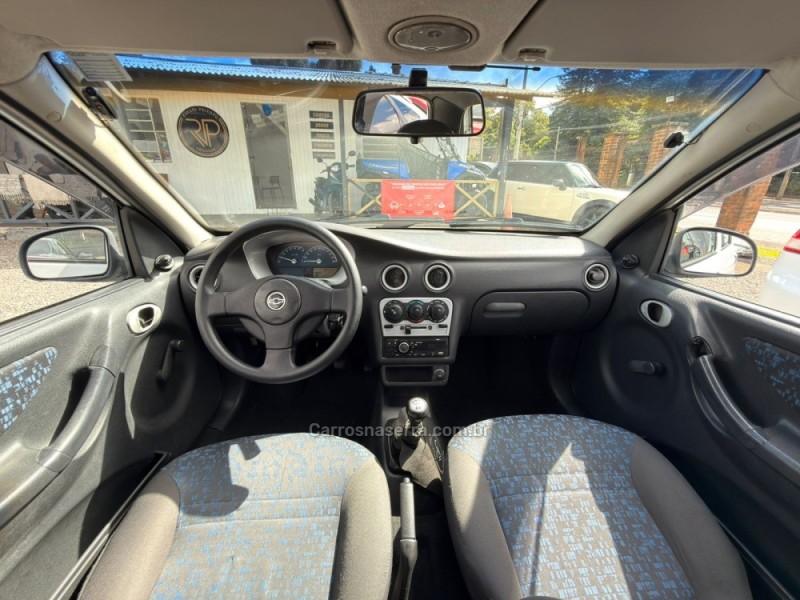 CELTA 1.0 MPFI SUPER 8V FLEX 4P MANUAL - 2005 - CANELA