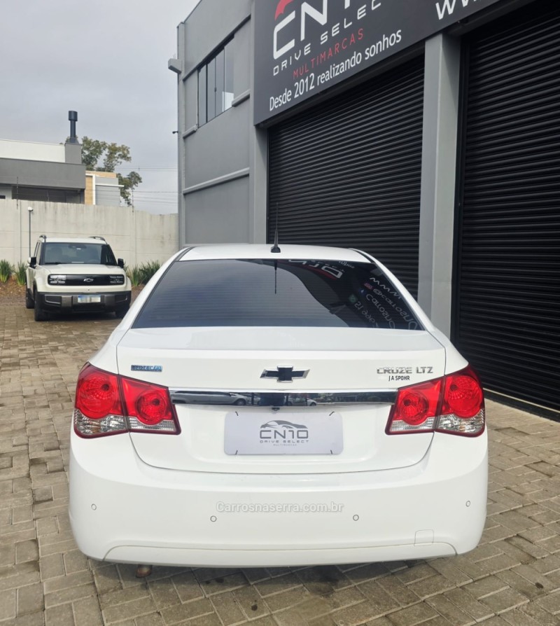 CRUZE 1.8 LTZ 16V FLEX 4P AUTOMÁTICO - 2013 - LAJEADO