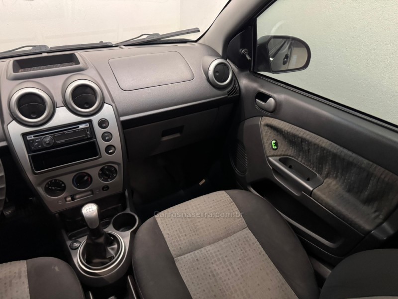 FIESTA 1.6 MPI 8V GASOLINA 4P MANUAL - 2011 - CASCA