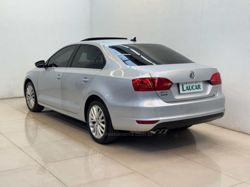 JETTA 2.0 TSI HIGHLINE 200CV GASOLINA 4P TIPTRONIC - 2012 - CASCA