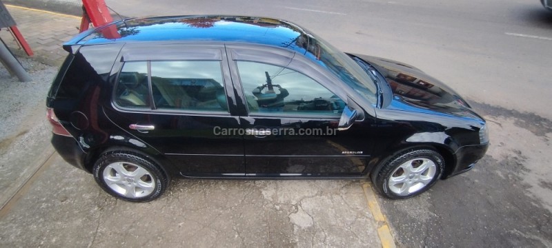 GOLF 1.6 MI SPORTLINE 8V FLEX 4P MANUAL - 2009 - FARROUPILHA