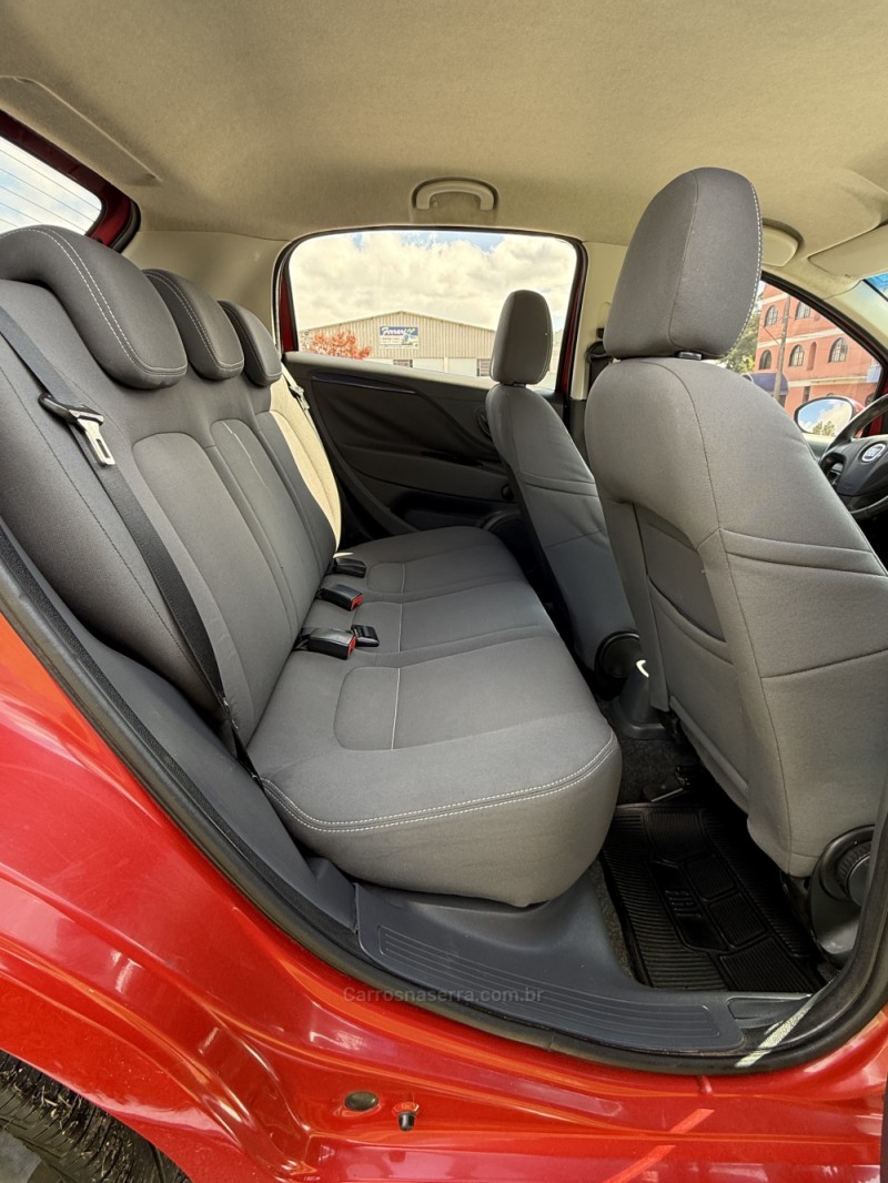 PUNTO 1.4 ATTRACTIVE 8V FLEX 4P MANUAL - 2013 - NOVA ARAçá