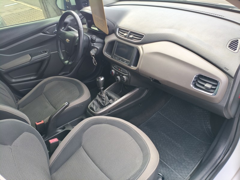PRISMA 1.4 MPFI LT 8V FLEX 4P MANUAL - 2013 - BOM PRINCíPIO