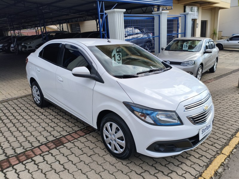 PRISMA 1.4 MPFI LT 8V FLEX 4P MANUAL - 2013 - BOM PRINCíPIO