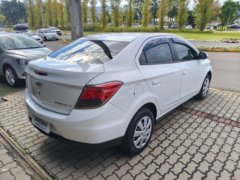PRISMA 1.4 MPFI LT 8V FLEX 4P MANUAL - 2013 - BOM PRINCíPIO