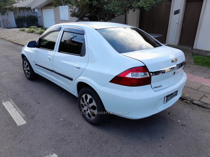 PRISMA 1.4 MPFI LT 8V FLEX 4P MANUAL - 2010 - NOVA PRATA