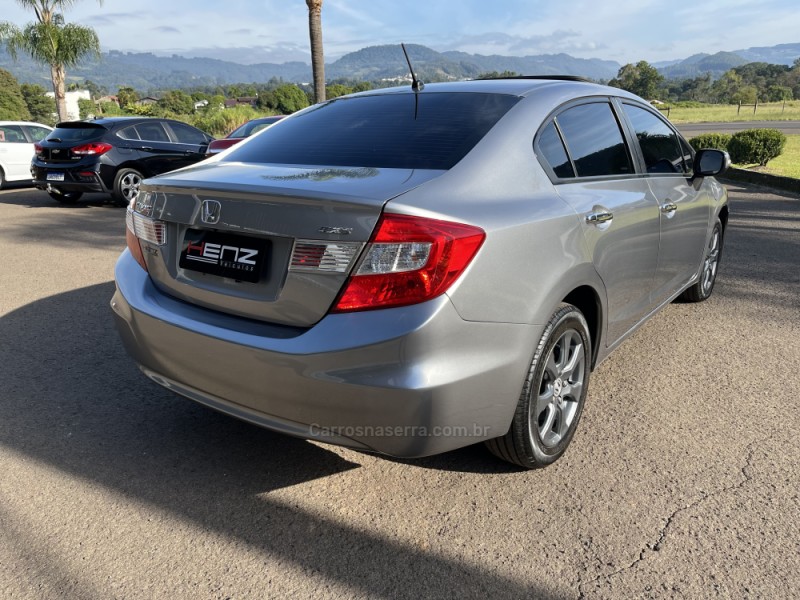 CIVIC 1.8 EXS 16V FLEX 4P AUTOMÁTICO - 2013 - BOM PRINCíPIO